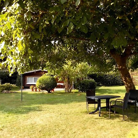 Bungalow und Ferienwohnung auf Rügen Kluis Exterior foto