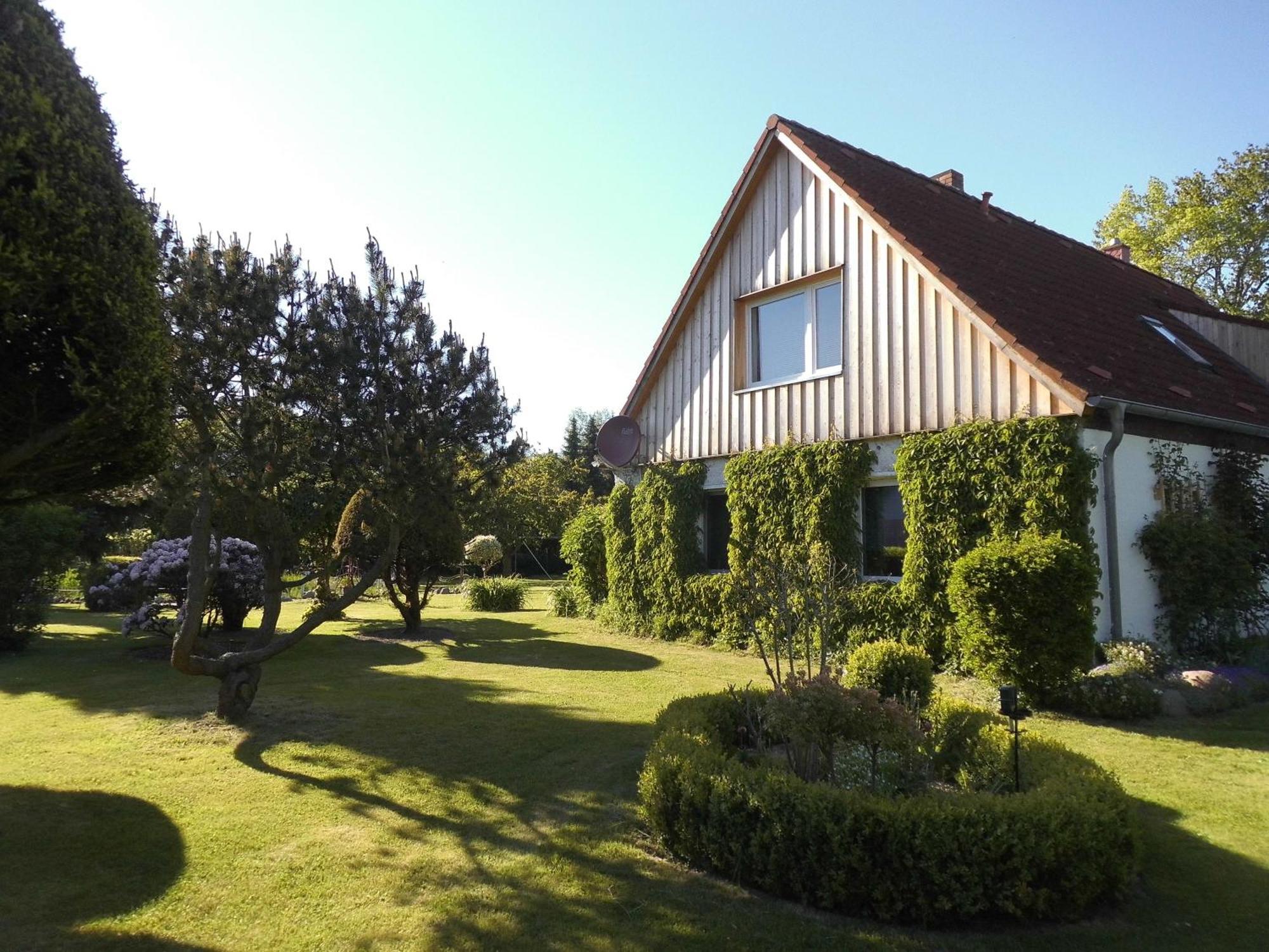 Bungalow und Ferienwohnung auf Rügen Kluis Exterior foto